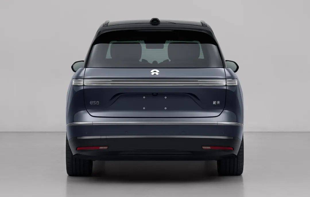 蔚來ES8“變大”、吉利銀河M9“降級(jí)”,暗藏車市玄機(jī)?