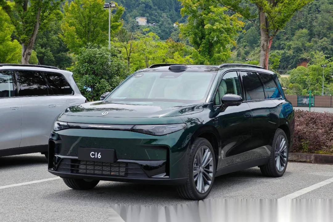 全家出行不將就!值得入手的大六座SUV 推薦