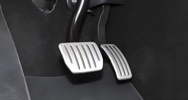 安全升級!2026新車禁用單踏板剎停+全系標(biāo)配ABS