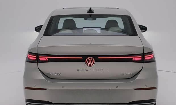 一汽-大眾速騰L正式發布:軸距加長 設計全面革新