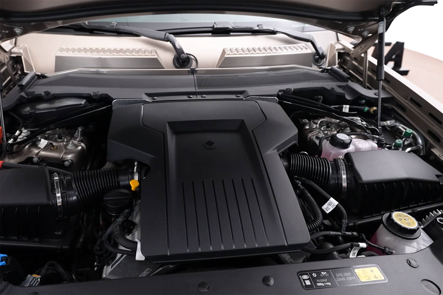 路虎衛(wèi)士全新旗艦型號發(fā)布 從現(xiàn)在起忘掉“G63”吧