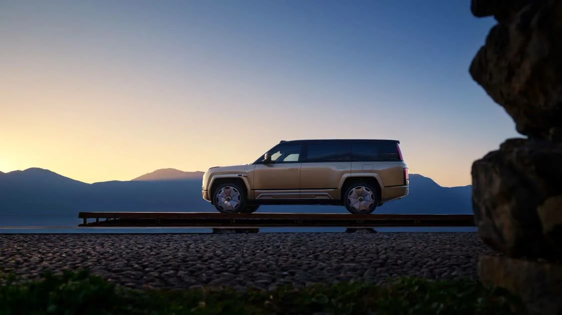 預(yù)售130萬元,仰望U8L鼎世版把東方豪華玩明白了