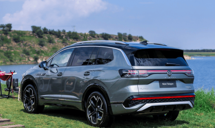 中大型SUV市場新猛將:新款攬境售26.99萬起,動力油耗雙優化!