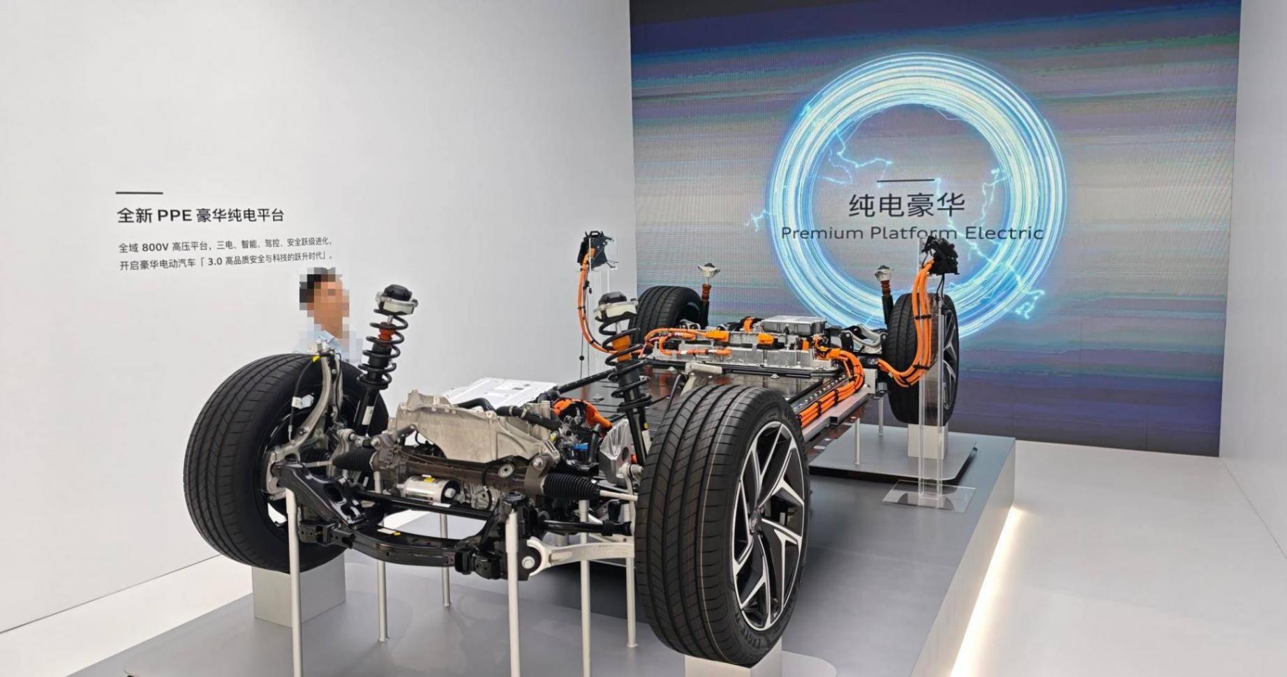 百年奧迪杭州亮劍:PPE純電首車+華為乾崑智駕,雙平臺戰略落地