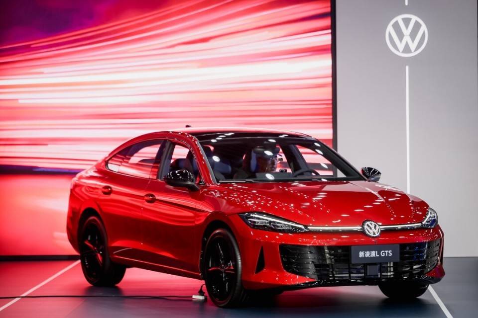 銷量回升,新品迭出 合資2.0時(shí)代上汽大眾這樣打好攻堅(jiān)戰(zhàn)