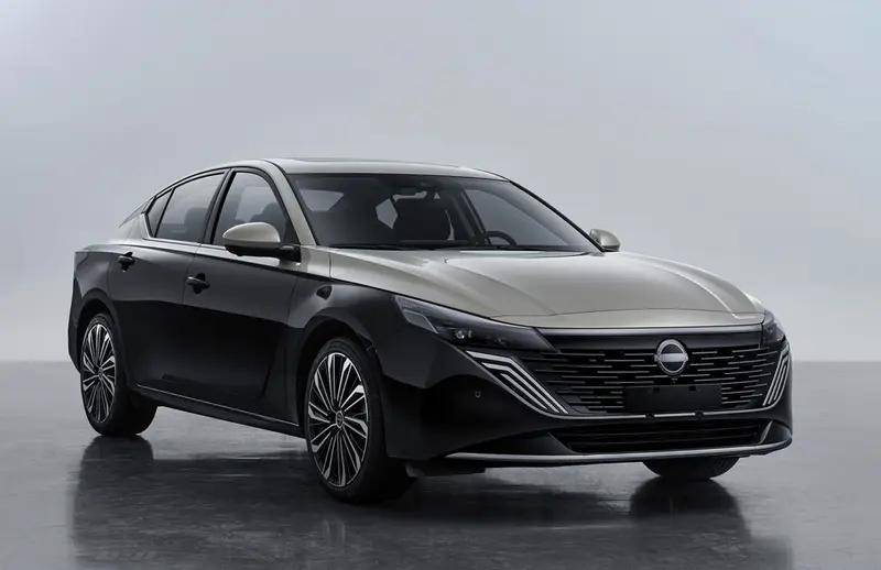 外觀升級(jí)/沿用現(xiàn)款動(dòng)力 新款日產(chǎn)天籟申報(bào)圖曝光