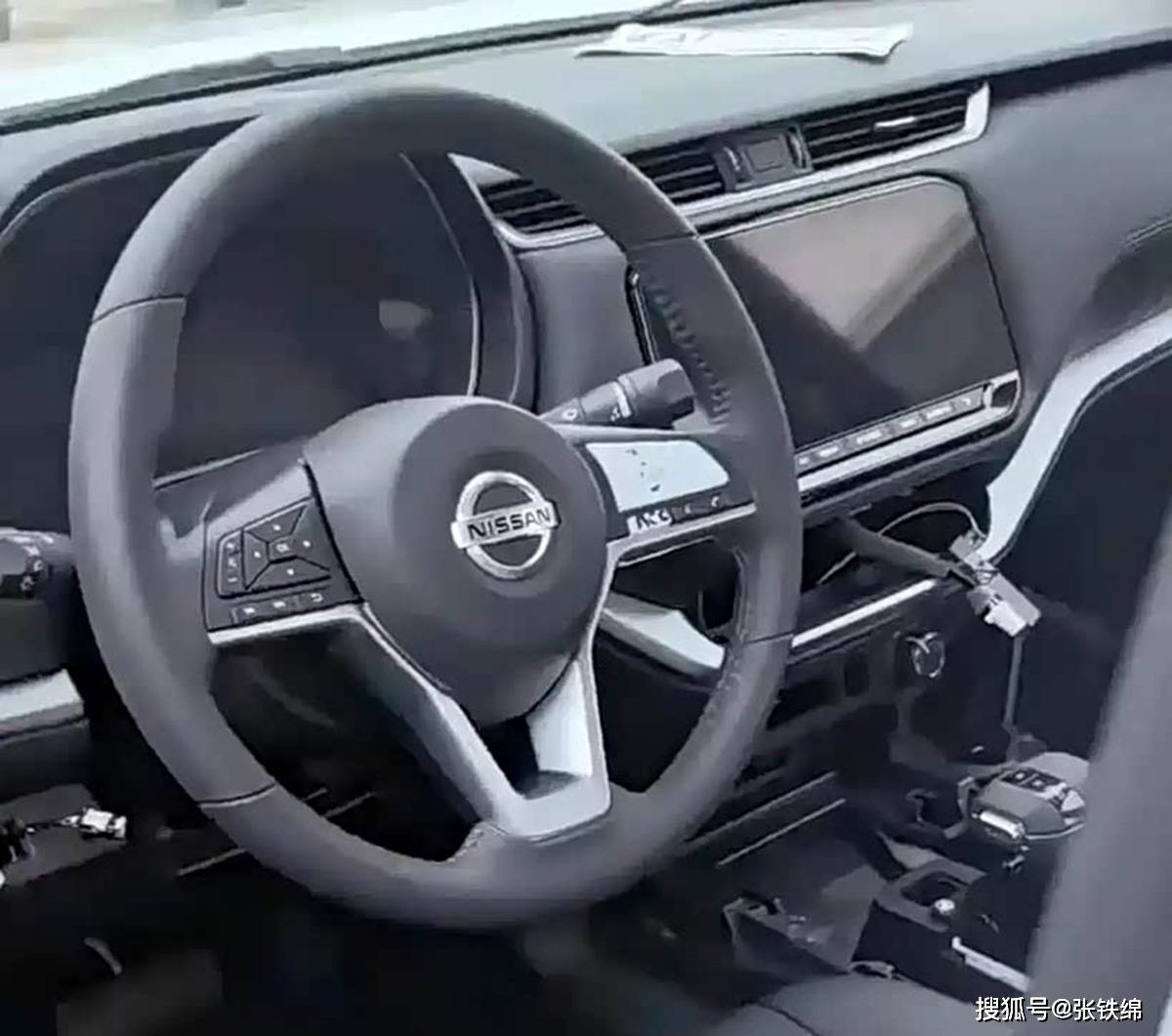 新款日產納瓦拉正式申報,外觀很硬朗,車長5282mm,2.3T柴油動力