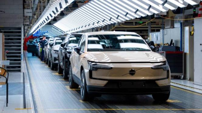 沃爾沃深陷業績泥沼,月銷五連降,大裁員難挽頹勢?