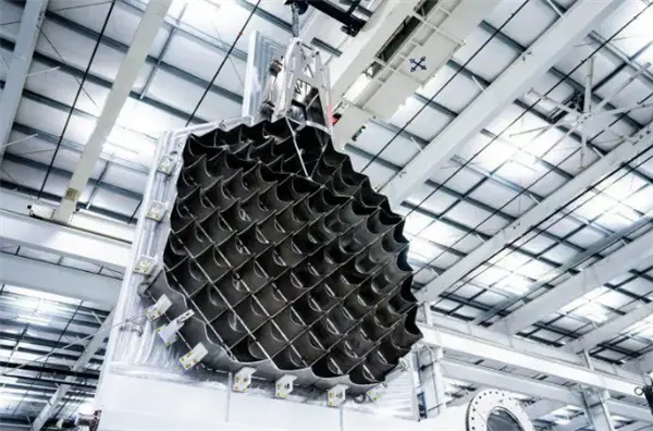 SpaceX第三代星艦亮相 新型格柵翼設計曝光 SpaceX第三代星艦亮相 新型格柵翼設計曝光