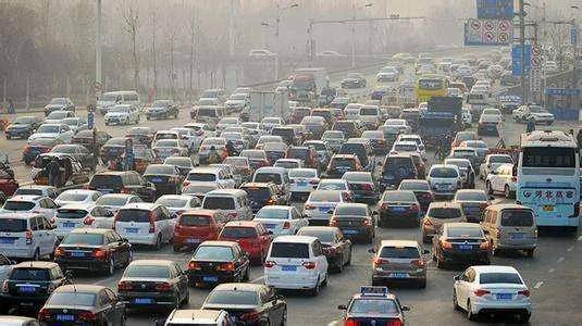 過去半年每一分鐘,就有12輛中國汽車駛向世界的碼頭