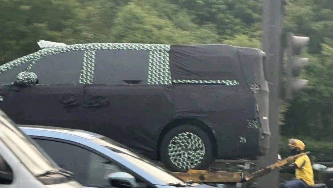 零跑首款大型MPV來(lái)襲!被譽(yù)為“半價(jià)理想”,這回又能大賣(mài)?