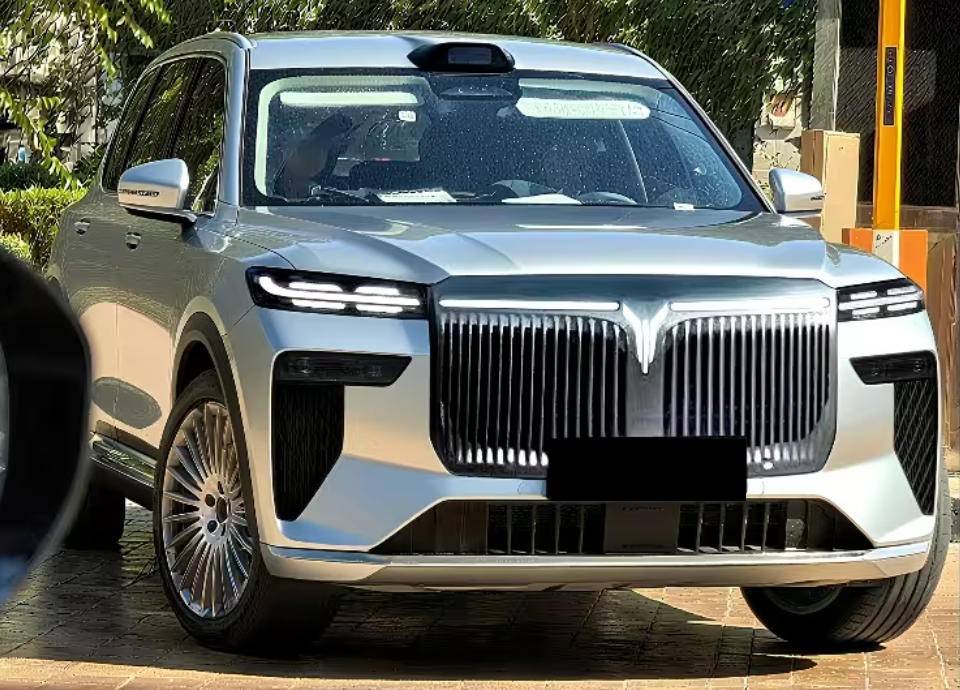 嵐圖大型SUV要來了!配四激光雷達+華為乾崑智駕,能好賣?