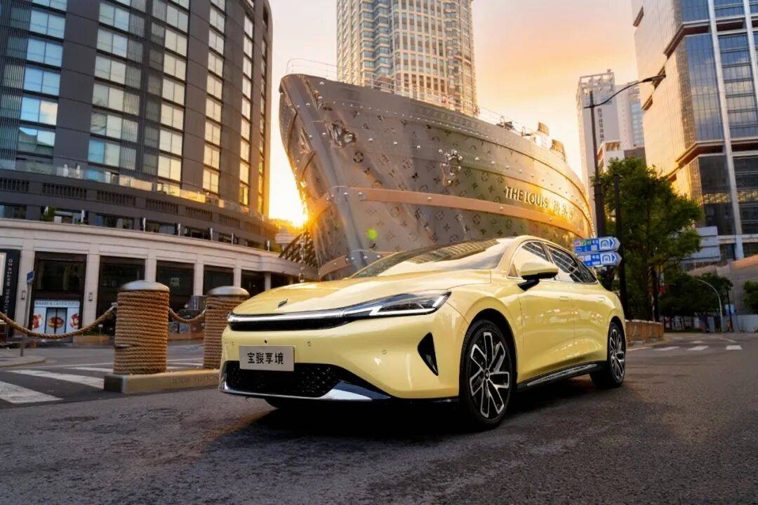 八家車企入圍中國企業500強;奔馳否認與寶馬發動機合作傳聞;新款海豹07DM-i上市;哈弗大狗PLUS限時10.98萬起