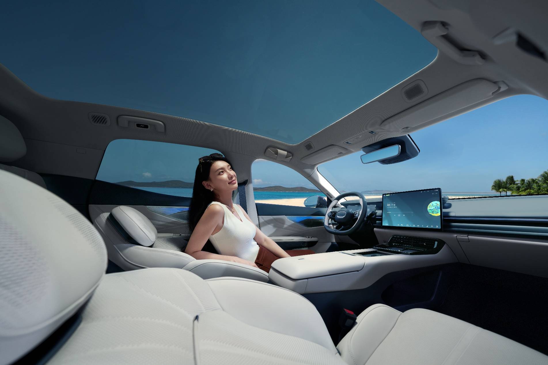 全新領克07 EM-P:給“有為青年”的智能混動車