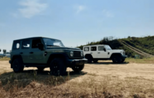 212越野車爬坡翻車 北汽緊急澄清安全與品牌混淆難題待解