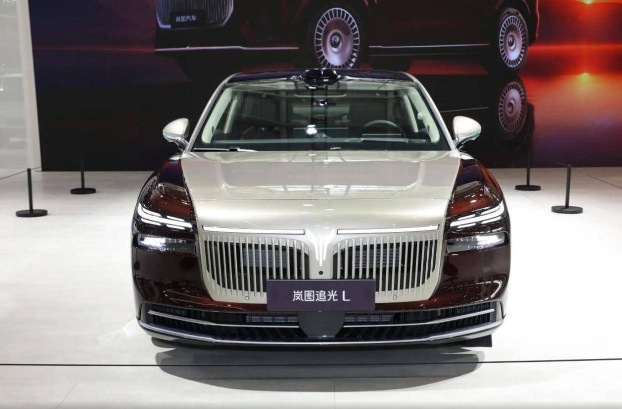 嵐圖追光L對比現(xiàn)款追光,加長1厘米也叫L?這些配置大改