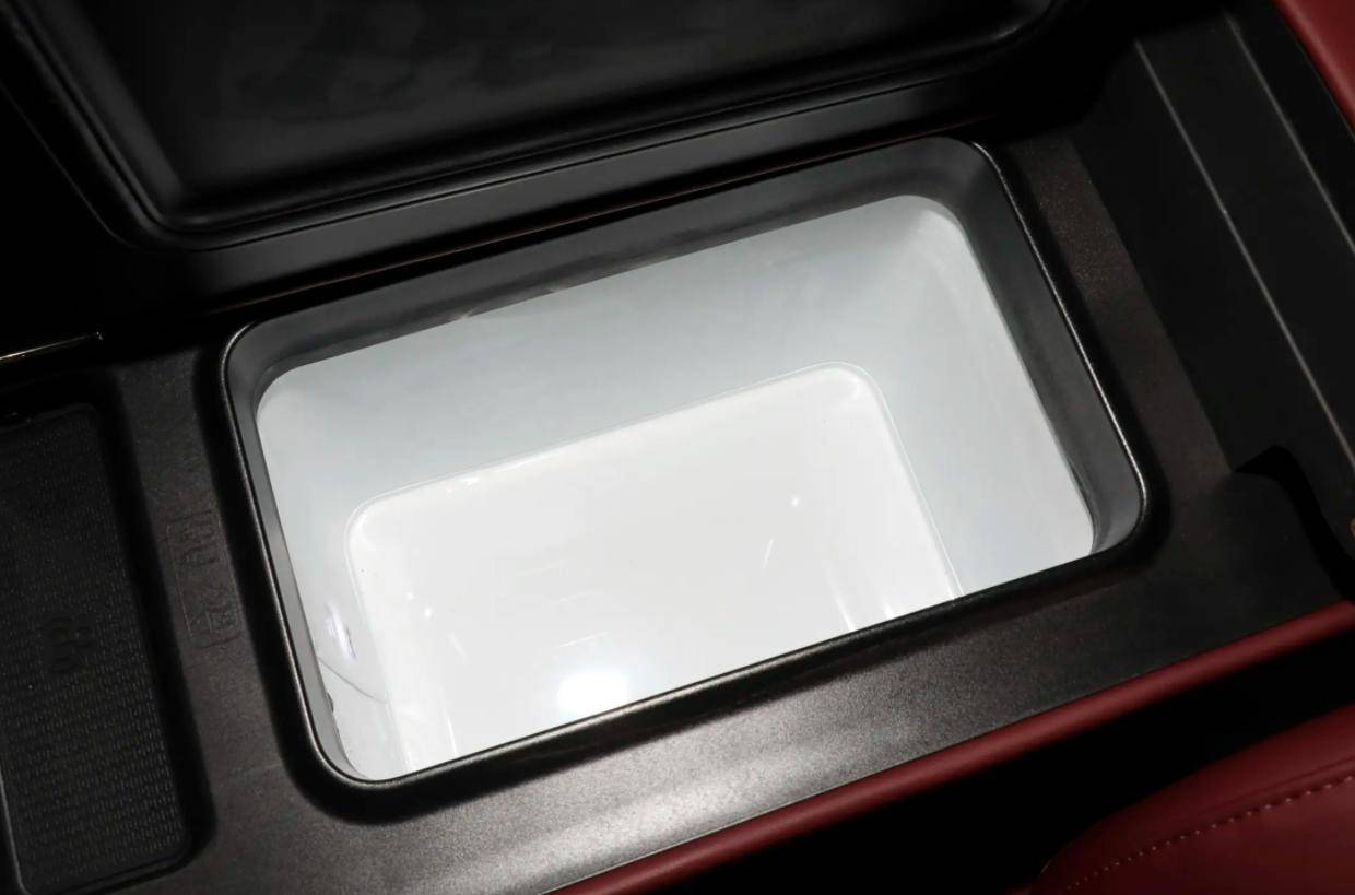 嵐圖追光L對比現(xiàn)款追光,加長1厘米也叫L?這些配置大改