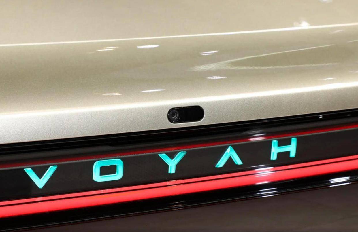 嵐圖追光L對比現(xiàn)款追光,加長1厘米也叫L?這些配置大改