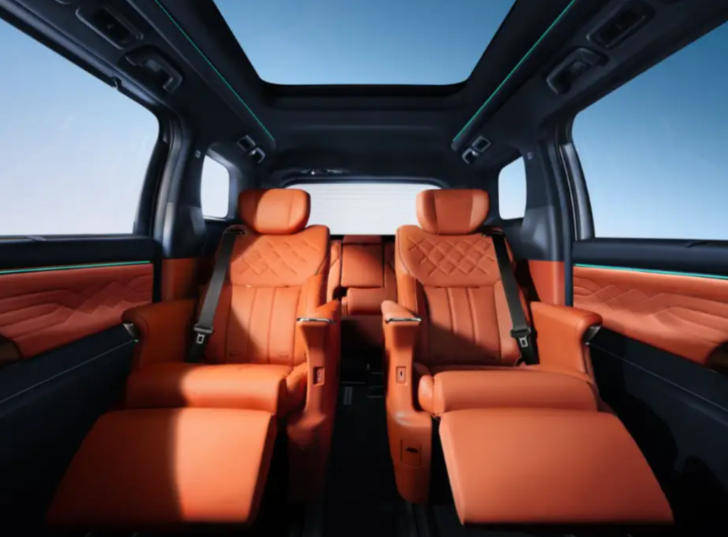 24.99萬起帶激光雷達,傳祺向往M8宗師版上市,零重力座椅也配齊