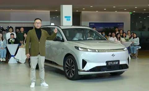 限時5.88萬元起,東風奕派雙車上市:升級主打聽勸