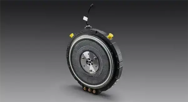 不到13kg重就有千匹馬力!奔馳新電機功率密度打破世界紀錄 不到13kg重就有千匹馬力!奔馳新電機功率密度打破世界紀錄